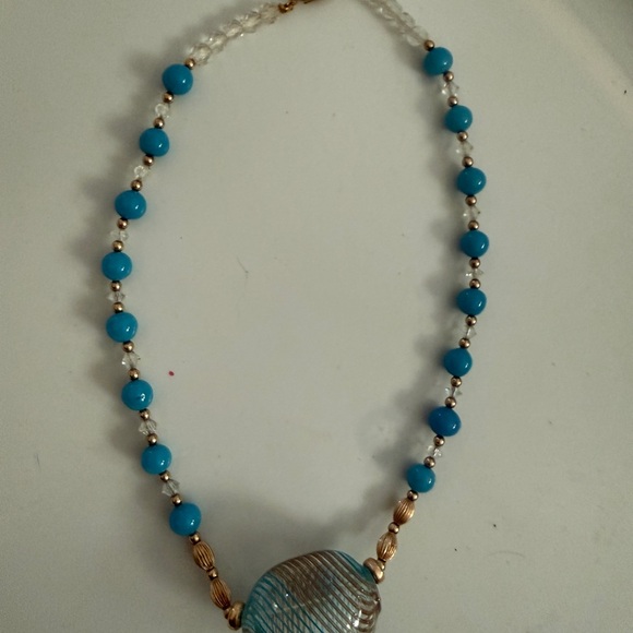 Vintage Turquoise and Gold Beaded Necklace - Picture 6 of 6